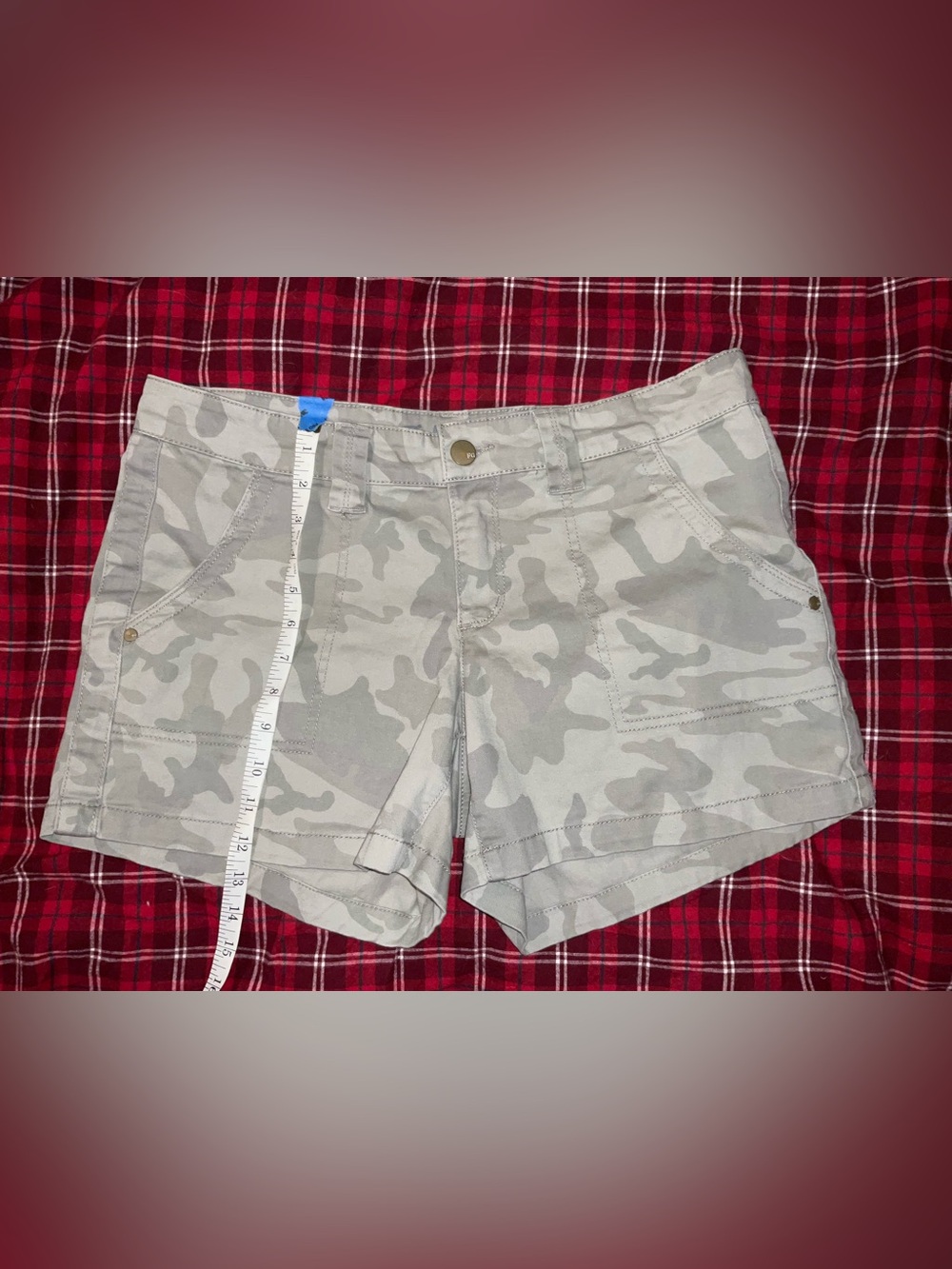 Faded Glory Taupe Camo Utility Shorts - Picture 4 of 5